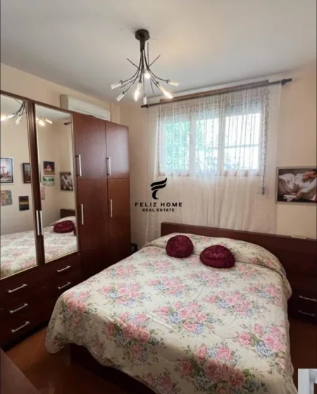 Tirane, shitet Vile 3+1 Kati 2, 210 m² 500.000 € (MYSLYM SHYRI)
