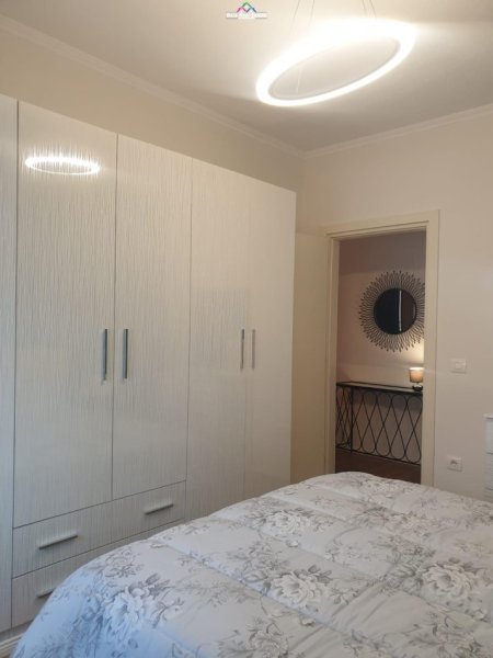 Tirane, jepet me qera apartament 1+1+Ballkon Kati 2, 75 m² 750 € (delijorgji)