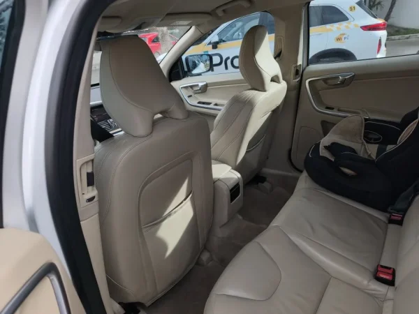 Durres, shes SUV | Fuoristrad | Xhip Volvo xc60 Nafte, e bardhë automatik Klima 200.000 km 12.800 €