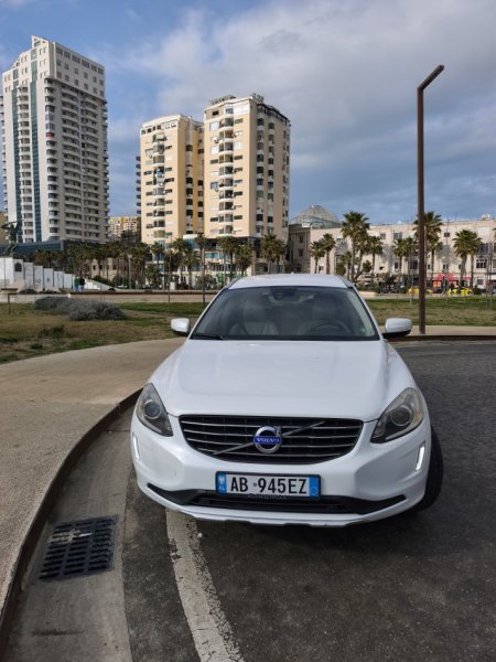Durres, shes SUV | Fuoristrad | Xhip Volvo xc60 Nafte, e bardhë automatik Klima 200.000 km 12.800 €