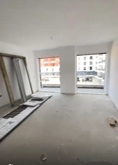 Tirane, shitet 2+1 Kati 3, 