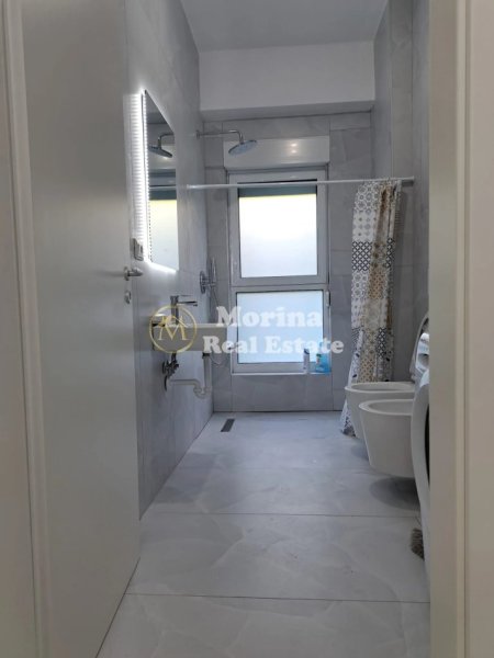Tirane, jepet me qera apartament 1+1 Kati 1, 60 m² 370 € (Rruga e Kokonozeve)