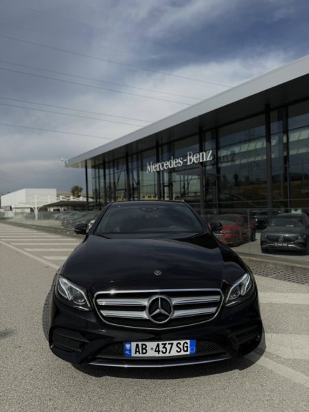Tirane, shitet makine Mercedes Benz E-Class 220 AMG LINE Nafte, e zeze automatik Kondicioner 200 km 27.500 €