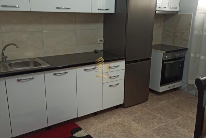 Tirane, jepet me qera shtepi 3+1+Ballkon Kati 1, 100 m² 500 € (Rruga Imer Ndregjoni)