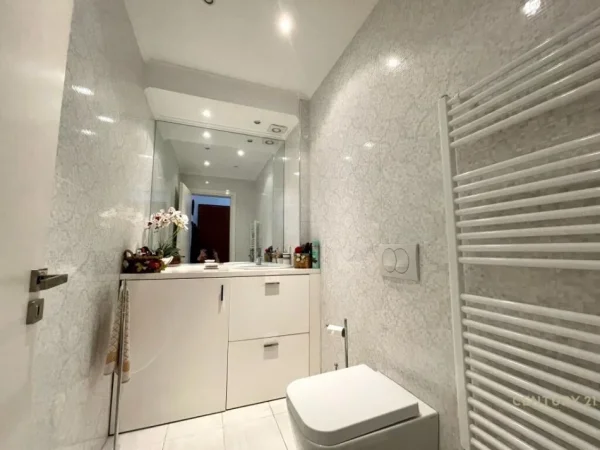 Tirane, shes apartament 2+1+Ballkon , 110 m² 239.000 € (Liqeni i Thatë)