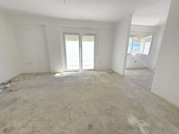 Tirane, shes apartament 2+1+2+Ballkon , 128 m² 221.000 € (Kopshti Botanik Zoologjik)