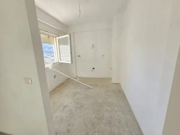 Tirane, shes apartament 2+1+2+Ballkon , 128 m² 221.000 € (Kopshti Botanik Zoologjik)