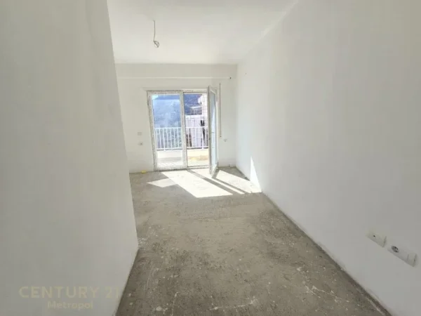 Tirane, shes apartament 2+1+2+Ballkon , 128 m² 221.000 € (Kopshti Botanik Zoologjik)