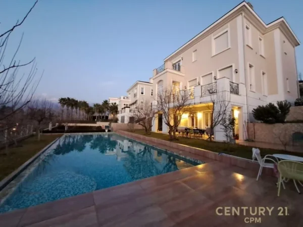 Tirane, shes Vile , 700 m² 2.200.000 € (Rolling Hill Residence, Qendra Tregtare TEG)