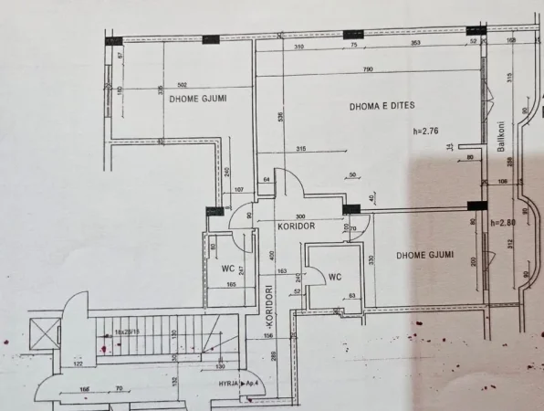 Tirane, jepet me qera apartament 2+1+Aneks+Ballkon Kati 2, 120 m² 1.100 € (zogu i zi)