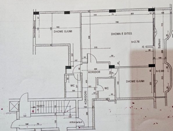 Tirane, jepet me qera ambjent biznesi Kati 2, 120 m² 1.100 € (zogu i zi)
