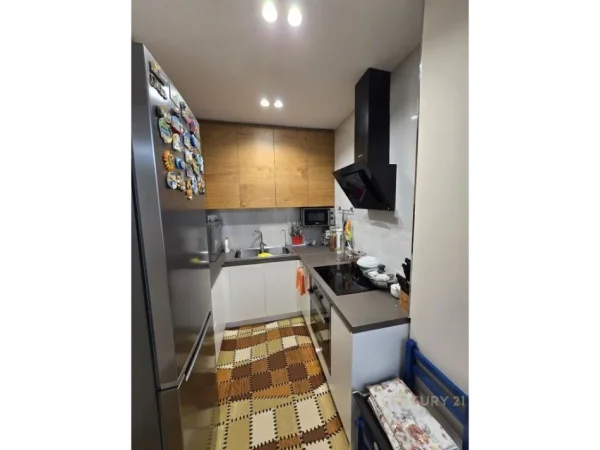 Tirane, shitet apartament Kati 4, 105 m² 210.000 € 