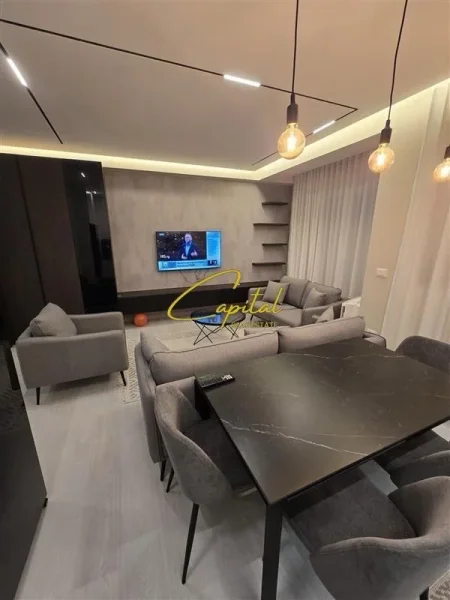 Tirane, jepet me qera apartament 2+1 Kati 7, 110 m² 90.000 leke (ASTIR)