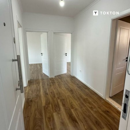 Tirane, shitet apartament Kati 4, 75 m² 148.000 € (Ish Parku, Rruga e Kavajës, Tiranë, TT 1893)