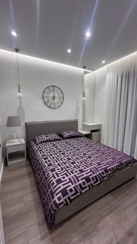Tirane, jepet me qera apartament 1+1+Ballkon Kati 8, 50 m² 650 € (Stacioni i trenit , ne fillim te bulevardit te ri (Kompleksi Lura) Rr,Karl Gega)