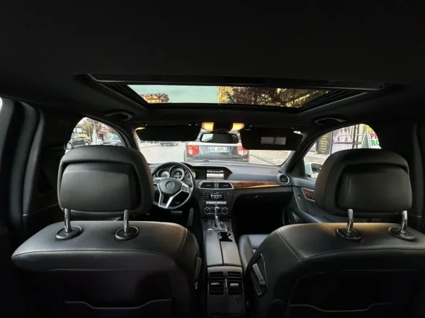 Fier, shes makine MERCEDES BENZ C CLASS 2013 Benzin, e bardhë automatik Kondicioner 268.700 km 6.950 €