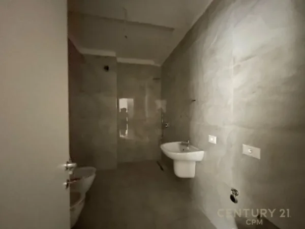 Tirane, shitet apartament 2+1 Kati 3, 105 m² 247.000 € (Hoxha Tasim)