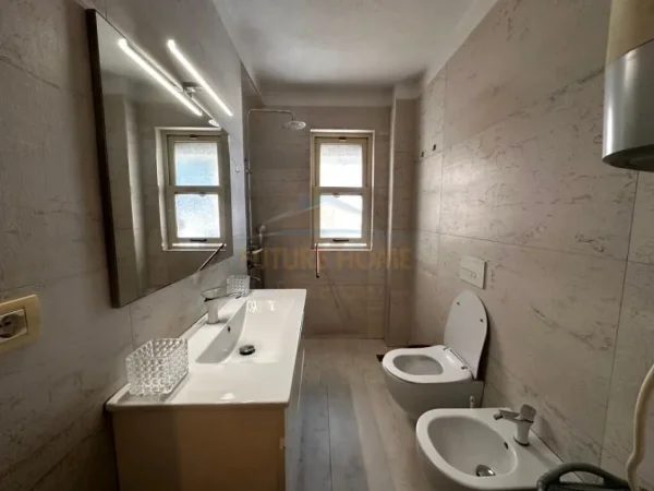 Qera, Apartament 2+1, Myslym Shyr, Tirane