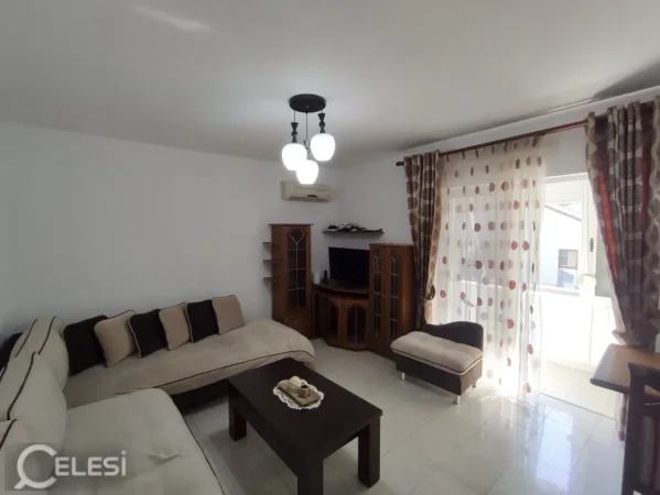 Tirane, jepet me qera apartament 2+1+Ballkon Kati 5, 75 m² 700 € (MYSLYM SHYRI)