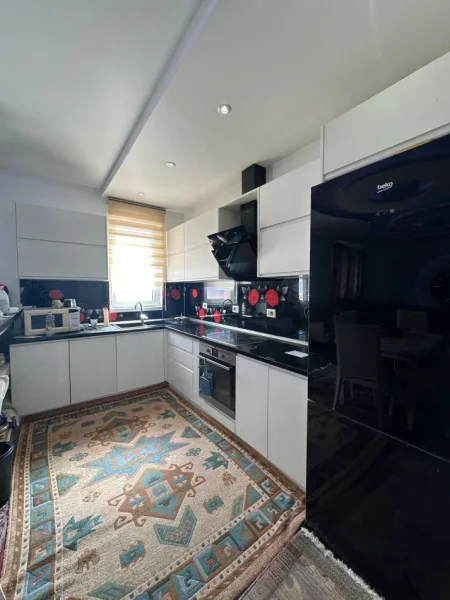 Tirane, shitet apartament 4+1+Aneks+Ballkon Kati 8, 150 m² 165.000 € (fresk)