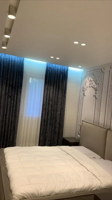 Vlore, shitet shtepi 2+1+Ballkon , 500 m² (Vlore)