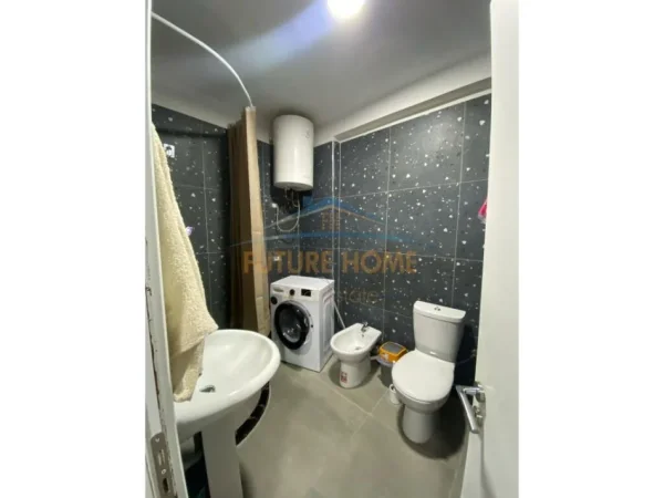 Tirane, shitet apartament 2+1 Kati 3, 99 m² 150.000 € (bulevardi migjeni)