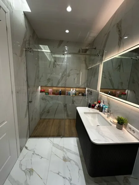 Tirane, shitet apartament 2+1+Ballkon Kati 7, 113 m² 252.900 € (PAZARI I RI)