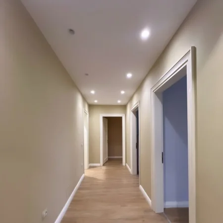 Tirane, shitet apartament 3+1 , 175 m² (Liqeni i Thate)