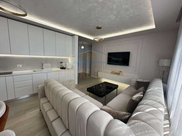 Tirane, jepet me qera apartament 2+1 Kati 3, 106 m² 550 € (YZBERISHT)   UNA50248