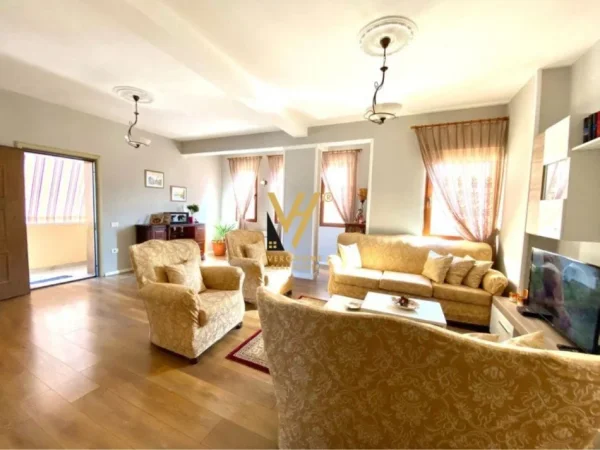 Tirane, shitet apartament 2+1+Ballkon Kati 3, 122 m² 210.000 € (VASIL SHANTO)
