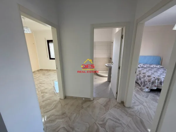 Vlore, shitet apartament 2+1+Ballkon Kati 2, 96 m² 120.000 € (Rruga Gjergj Kastrioti)