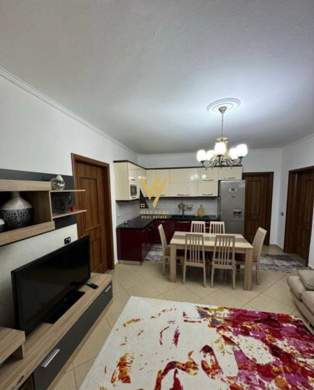 Tirane, jepet me qera apartament 2+1+Ballkon Kati 2, 90 m² 500 € (DON BOSKO)