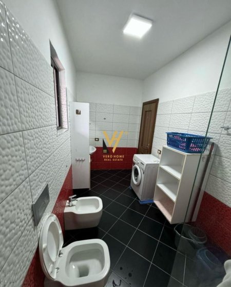Tirane, jepet me qera apartament 2+1+Ballkon Kati 2, 90 m² 500 € (DON BOSKO)