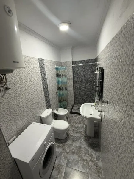 Tirane, jepet me qera apartament 2+1 Kati 4, 100 m² 450 € (ASTIR)