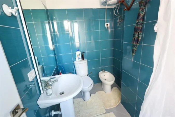 Tirane, jepet me qera apartament 1+1+Ballkon Kati 4, 60 m² 30.000 (FRESKU)