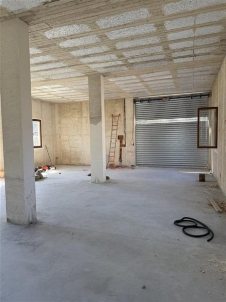 Tirane, jepet me qera ambjent biznesi Kati 0, 120 m² 500 € (LAPRAKE)