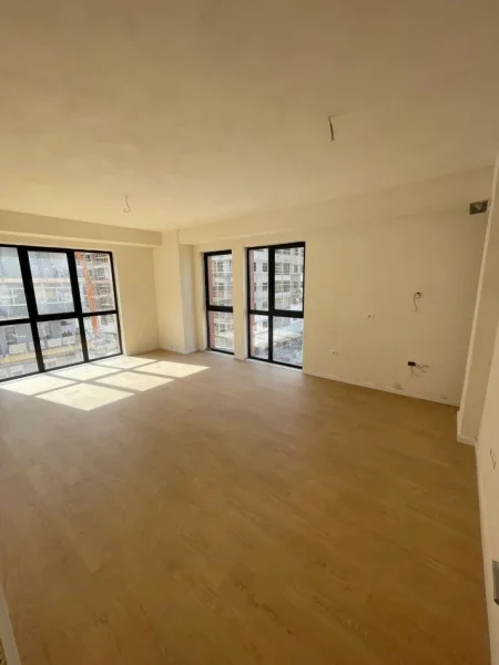 Tirane, shitet apartament 2+1 Kati 3, 90 m² 126.000 € (Sokrat Miho pran Vila L 2)