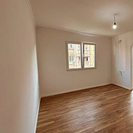 Tirane, shitet apartament 2+1 , 75 m² 148.000 € (Prane Delijorgji)