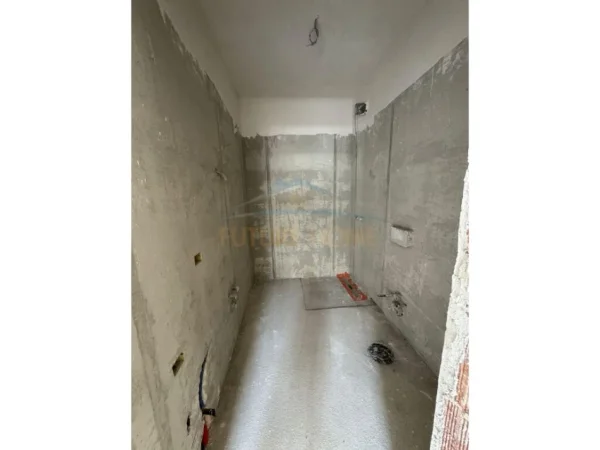 Tirane, shitet apartament 2+1+Ballkon Kati 2, 110 m² 173.800 € (Bulevrdi i Ri)
