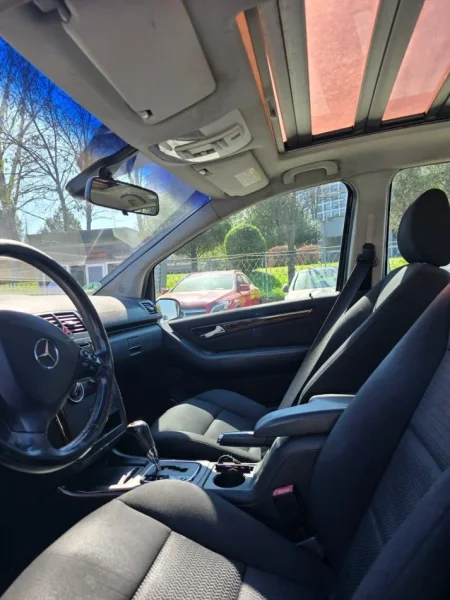 Tirane, shes makine Nafte, e zeze automatik Kondicioner 244.000 km 3.000 €