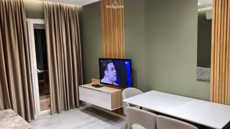 Tirane, jepet me qera apartament 2+1 Kati 7, 93 m² 600 € (ali demi)