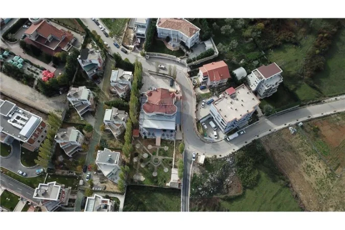 Tirane, shitet hotel Kati 3, 2.940 m² 1.800.000 € 