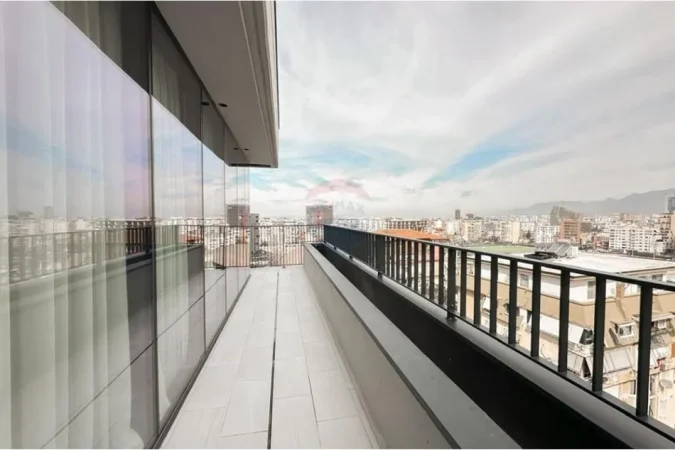 Tirane, jepet me qera apartament 2+1+Ballkon Kati 7, 115 m² 2.000 € 