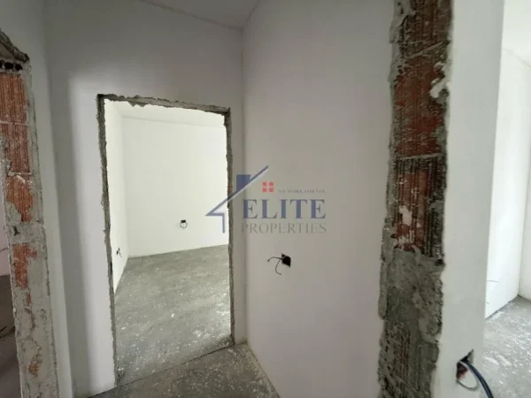 Tirane, shitet apartament 2+1+Ballkon Kati 4, 103 m² 102.780 € (Paskuqan)