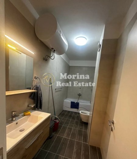 Tirane, jepet me qera ambjent biznesi Kati 8, 1.000 m² 1.000 € (Myslym Shyri)