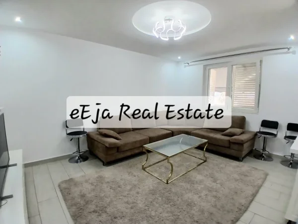 Tirane, shitet apartament 2+1+Ballkon Kati 3, 75 m² 158.000 € (Rruga e kavajes)