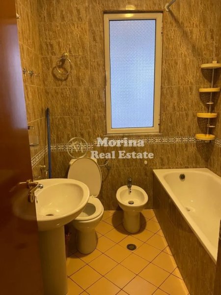 Tirane, jepet me qera apartament 2+1 Kati 6, 570 € (Zogu Zi)