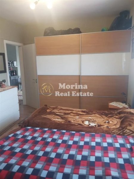 Tirane, jepet me qera apartament 1+1 Kati 4, 65 m² 450 € (Shkoze)