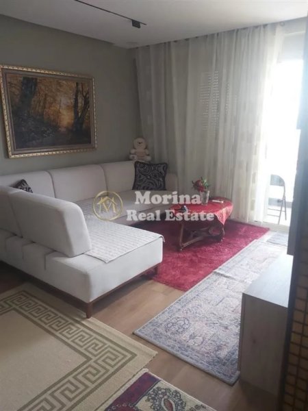 Tirane, jepet me qera apartament 1+1 Kati 4, 65 m² 450 € (Shkoze)