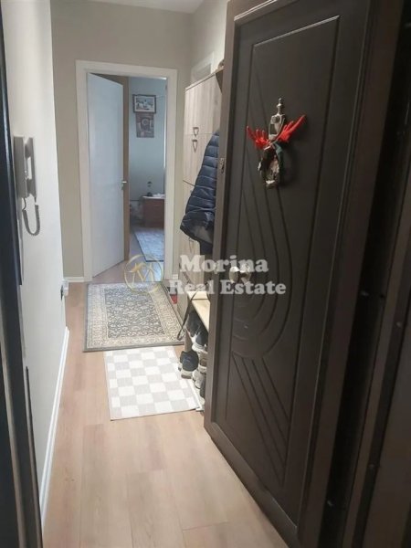 Tirane, jepet me qera apartament 1+1 Kati 4, 65 m² 450 € (Shkoze)